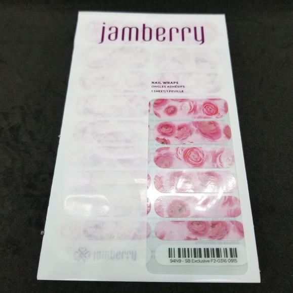Jamberry BNIP wrap - StyleBox Exclusive pink roses 🌹 - Picture 1 of 3